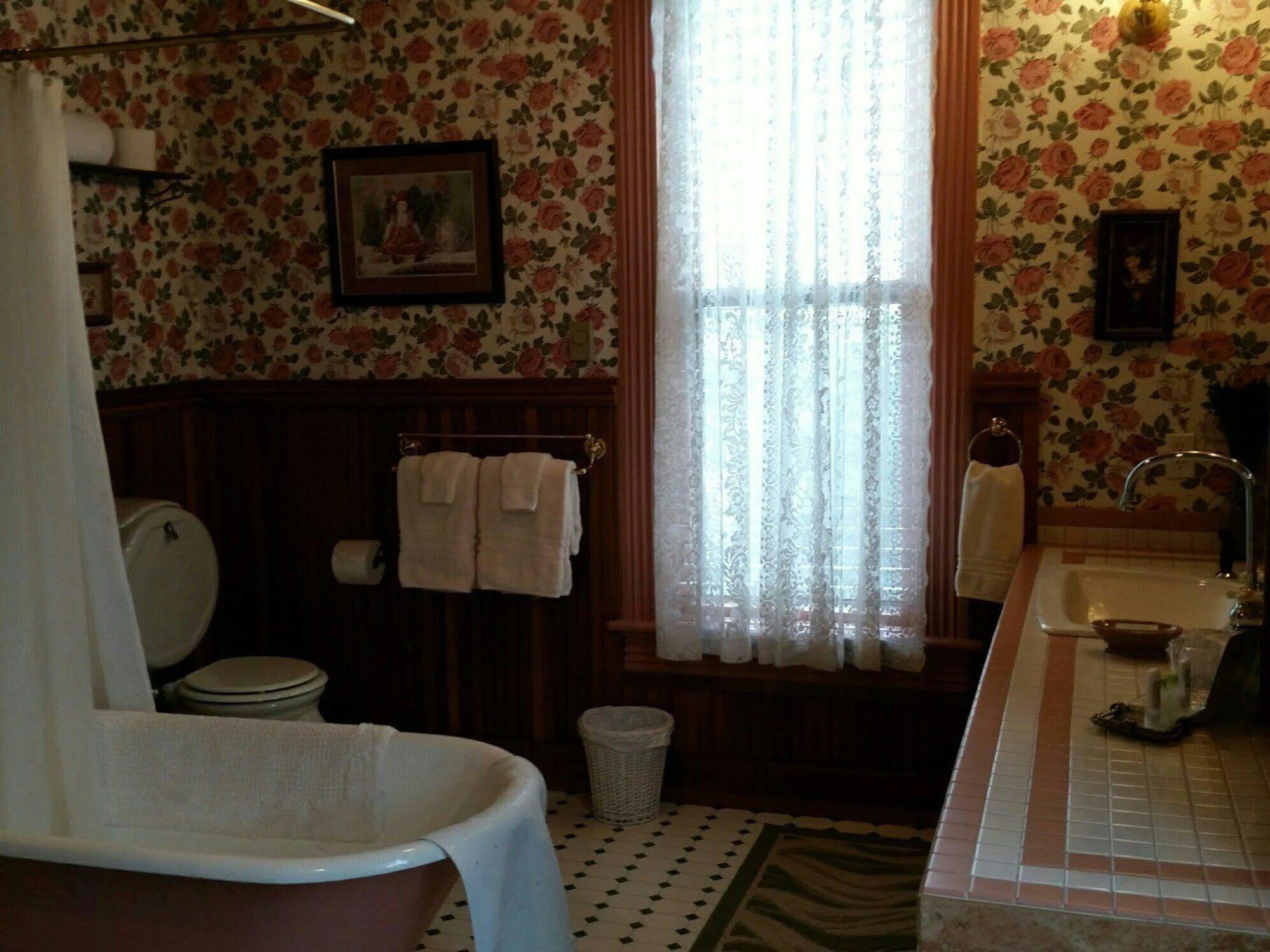 Geiger Victorian Bed And Breakfast Tacoma Ngoại thất bức ảnh